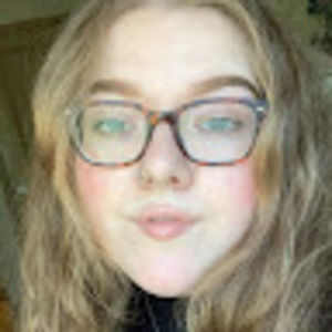 Meet your Posher, Lydia